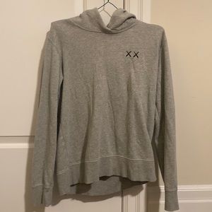 Uniqlo- Gray hoodie with design in back and front 🩶